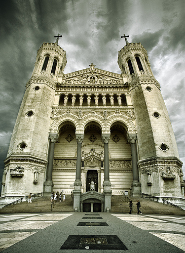 Basilique_de_Fourvi_re_Daniel_Ni_o_large
